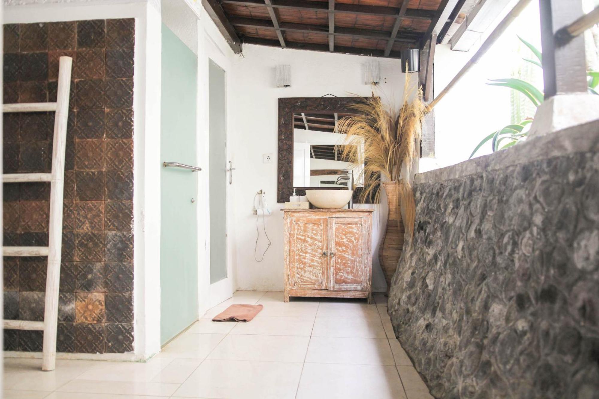 Mondo Surf Village Canggu Стая снимка